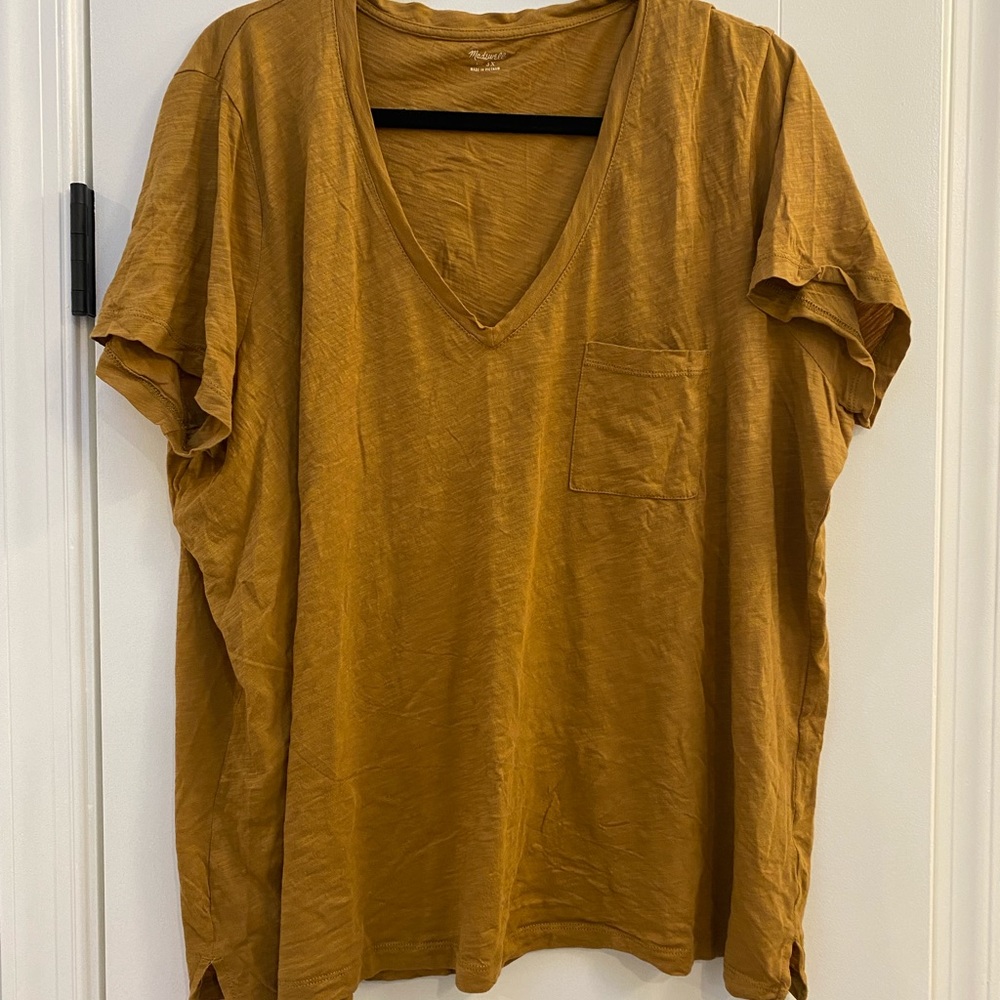 NWOT Madewell whisper cotton v neck pocket tee